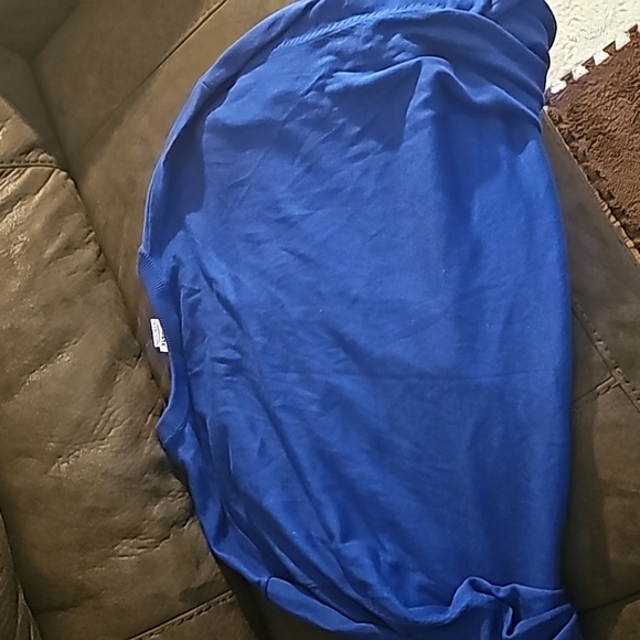 Lacoste sweater - Picture 2 of 3